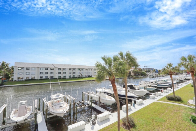 Building Photo - 104 Paradise Harbour Blvd