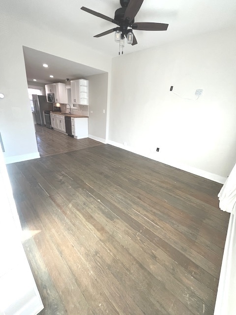 Building Photo - 1943 N Winchester Ave