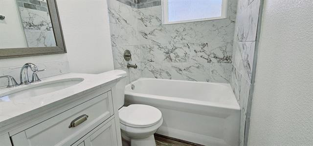 Building Photo - 1612 Lynn Hvn Ave