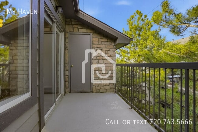 Building Photo - 2575 S Syracuse Way