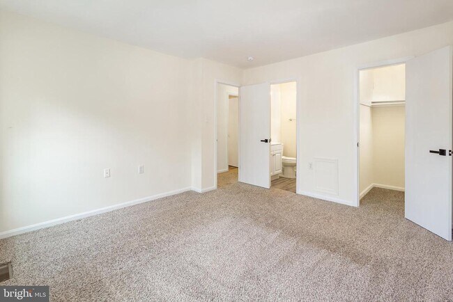 Building Photo - 12313 Cinnamon St