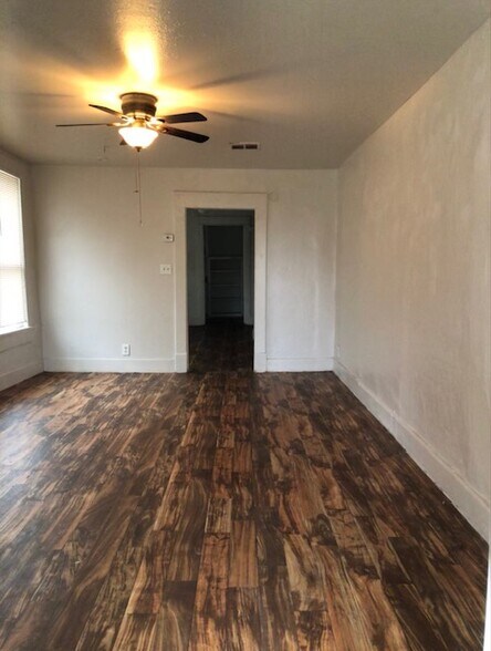 Building Photo - 1115 NW 9th St