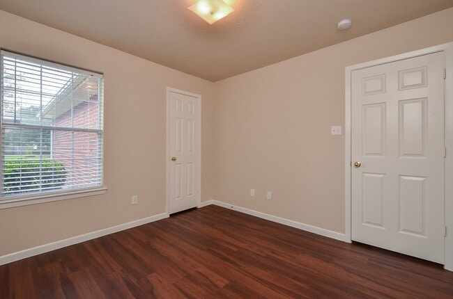 Building Photo - 15522 Forest Creek Farms Dr