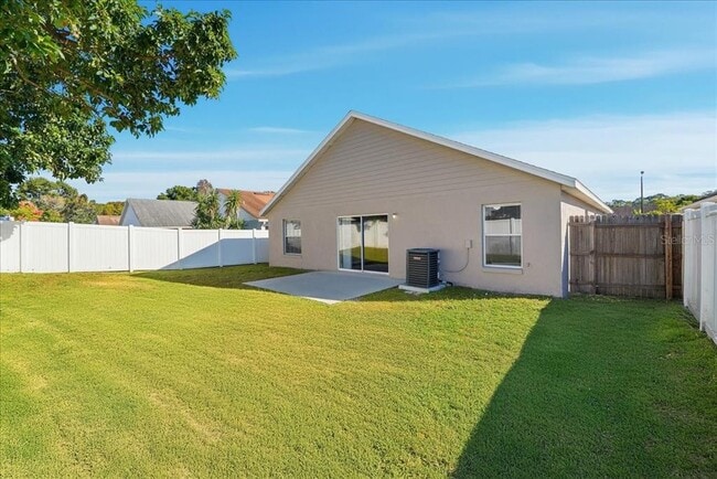 Building Photo - 938 River Wind Ave