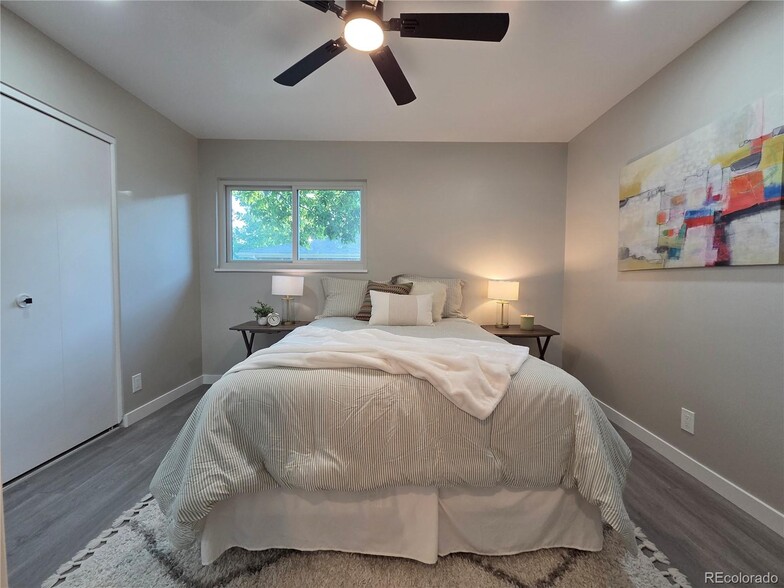 Building Photo - 1250 S Monaco Street Pky