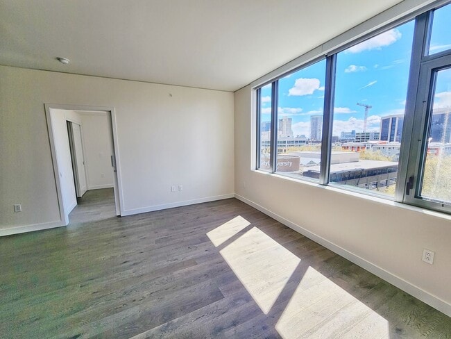 Building Photo - New Construction! Beautiful 1 Bed 1 Bath C...