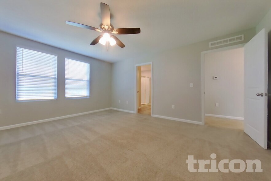 Building Photo - 15619 Merlin Ave