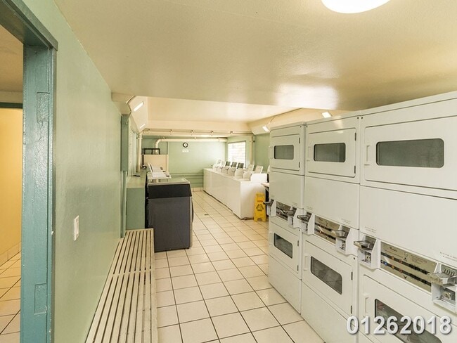 Building Photo - Waikiki High-Rise Living – Stunning 1-Bedroom with Incredible Views