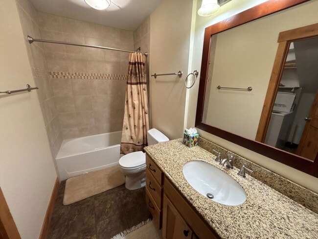 Building Photo - 23015 Schussmark Trail