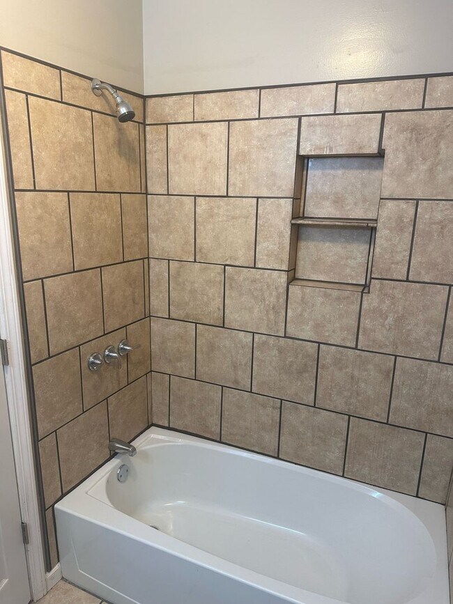 Building Photo - FABULOUS 4 BED HOME New Brighton