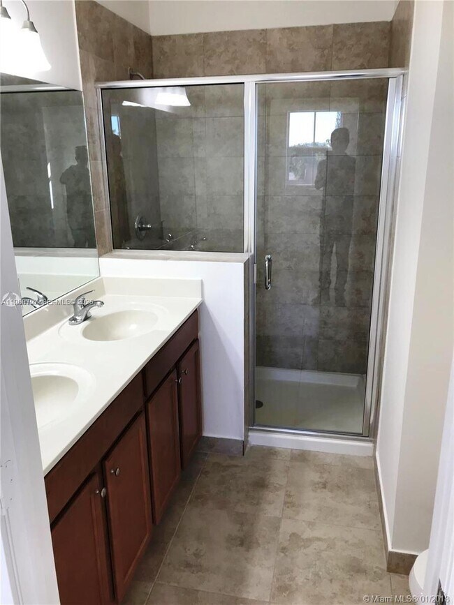 Building Photo - 210 NW 109th Ave