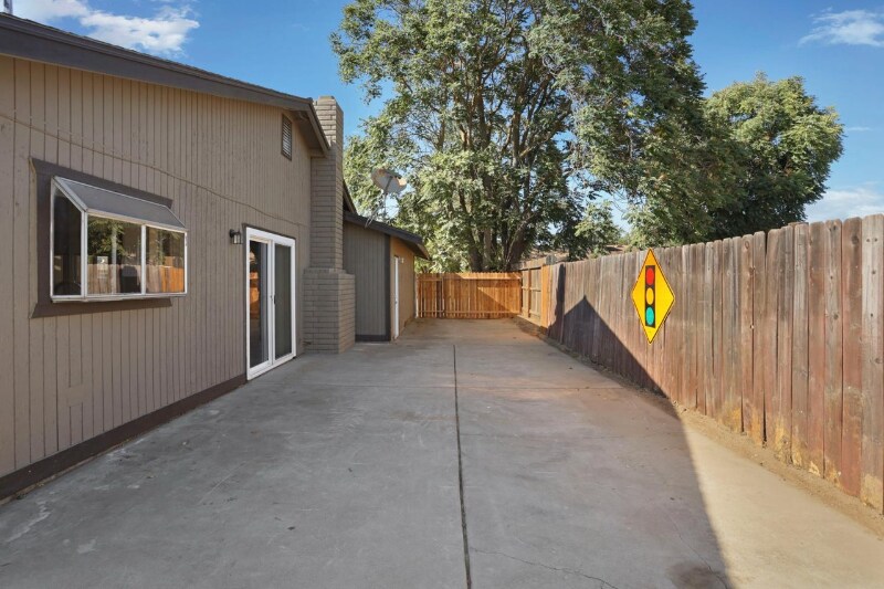Building Photo - 522 Joseph Rd