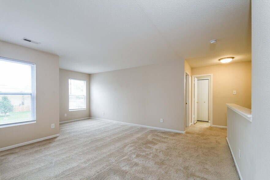 Building Photo - 15433 Destination Dr