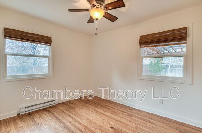 Building Photo - 1252 NW Milwaukee Ave