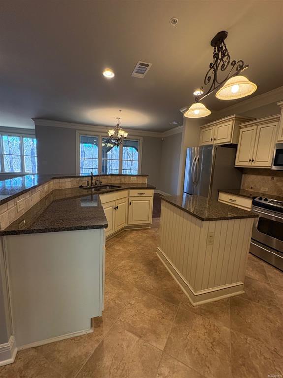 Building Photo - 461 Waters Edge