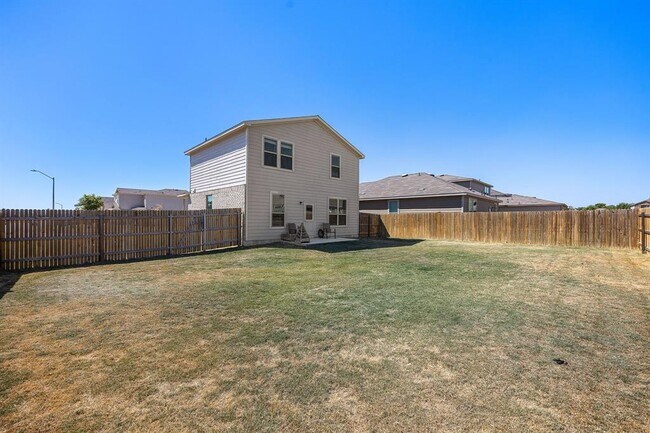 Building Photo - 100 Verdin Ln