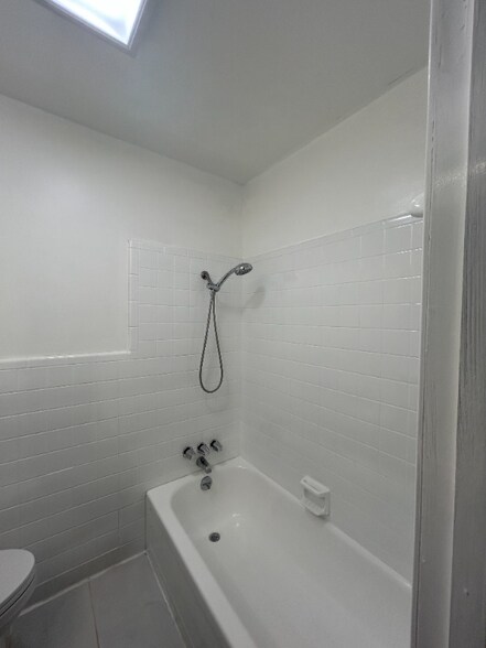 Building Photo - 2107 Tecumseh Trce