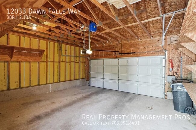 Building Photo - 12033 Dawn Falls Way