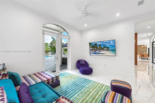 Building Photo - 5801 Melaleuca Rd