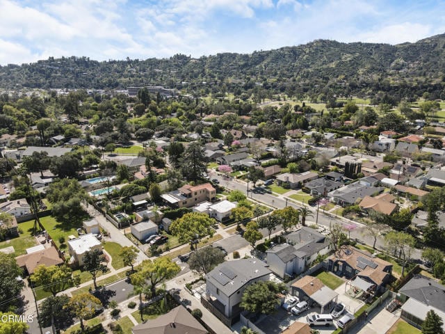 Building Photo - 611 W Claremont St