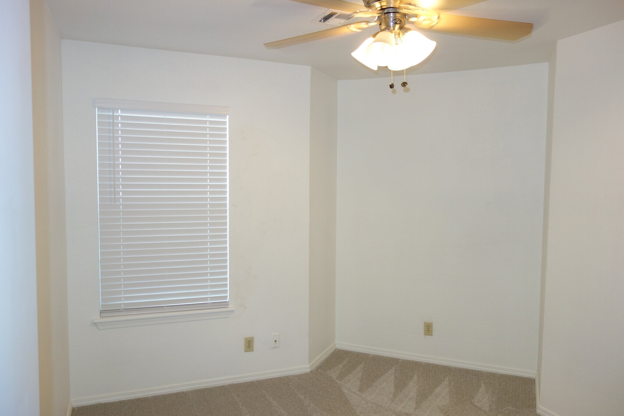 Third Bedroom - 6656 S Utica Pl