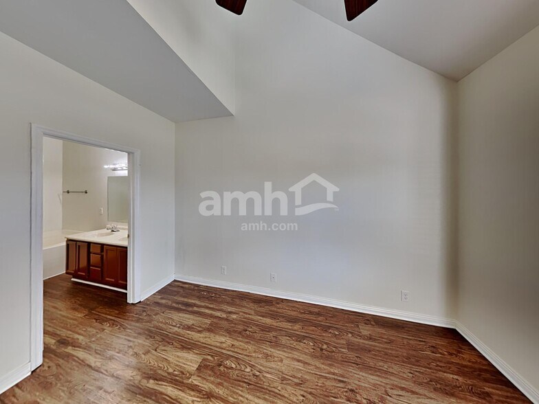 Building Photo - 1710 Portview Ct