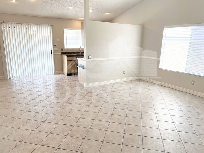 Building Photo - 3029 W Tonopah Dr
