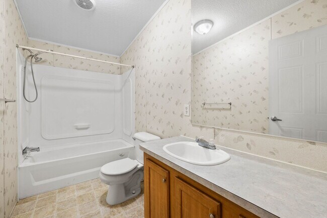 Building Photo - 24255 N Cleveland St