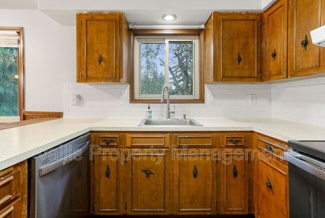 Building Photo - 2197 Doaks Ferry Rd NW