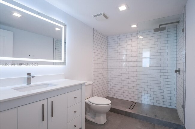 Building Photo - 117 NW 42nd Ave