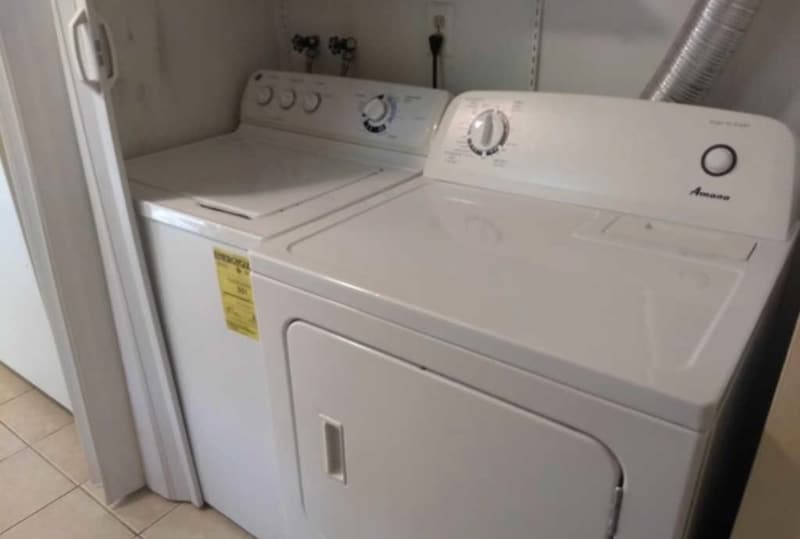 Building Photo - 743 Jackson St