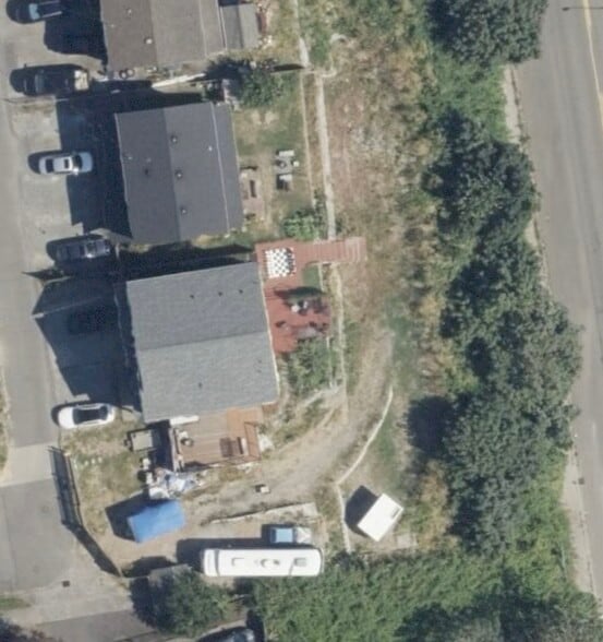 Building Photo - 1009 S 27th St