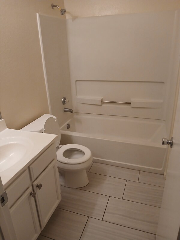 Building Photo - 38550 22nd St E