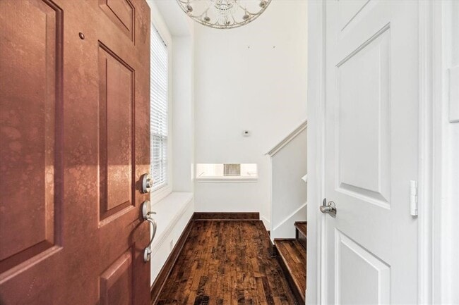 Building Photo - 227 Blushwood Pl