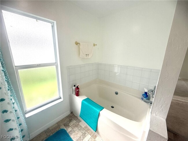 Building Photo - 3716 5th St SW