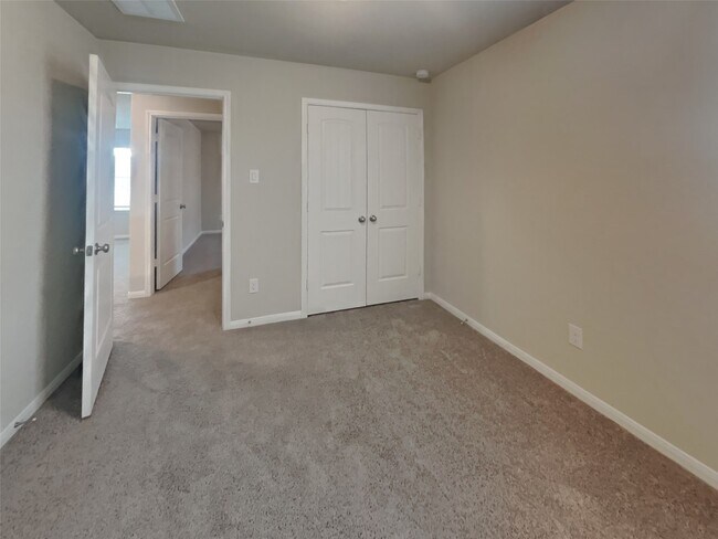 Building Photo - 23114 Birmingham Grv Ln