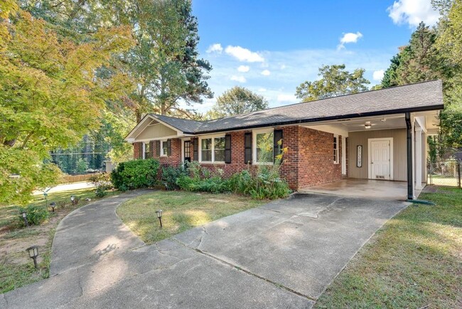 Building Photo - 3201 Valaire Dr