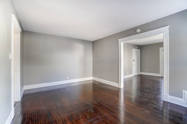 Building Photo - 3636 Besuden Ct