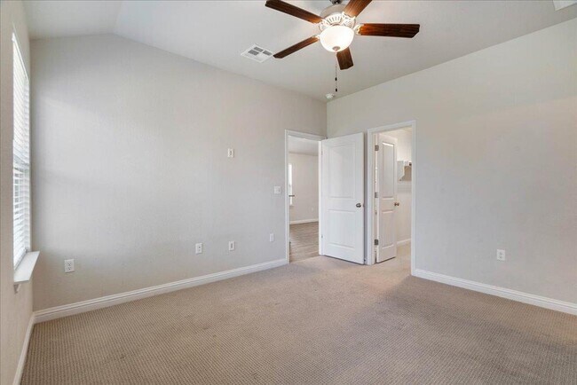 Building Photo - 8205 Cottage Rose Dr