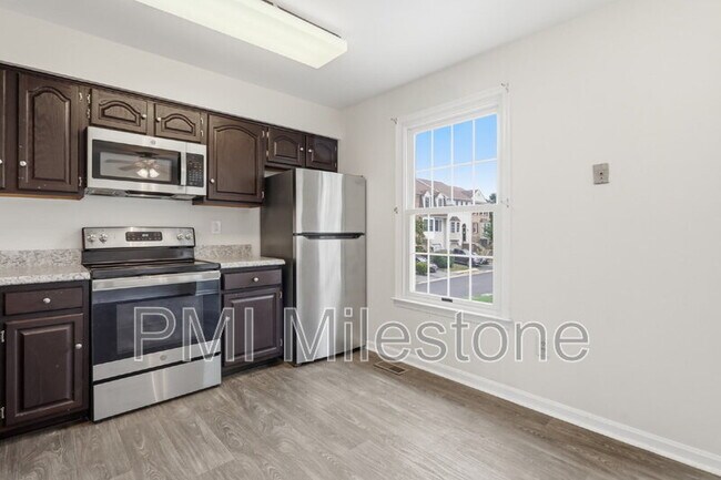 Building Photo - 6581 Ewald Ct