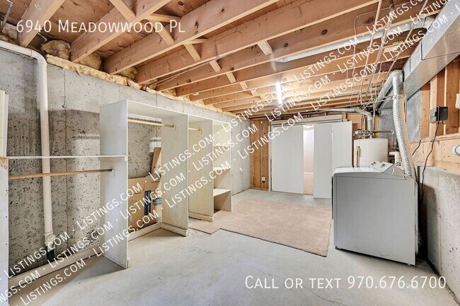 Building Photo - 6940 Meadowwood Pl