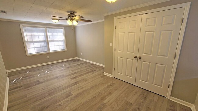 Building Photo - Modern Charm: Spacious 4-Bedroom Home with Inviting Amenities in Valdosta, GA