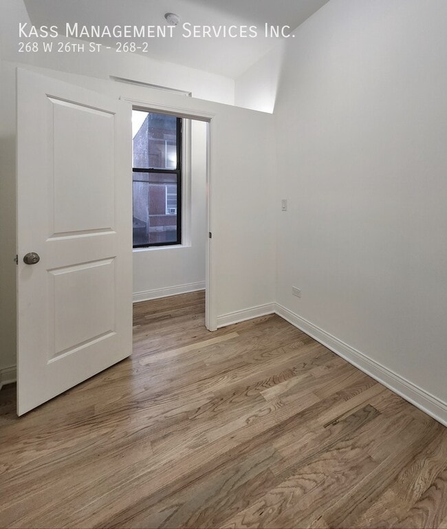 Building Photo - 268 W 26th St