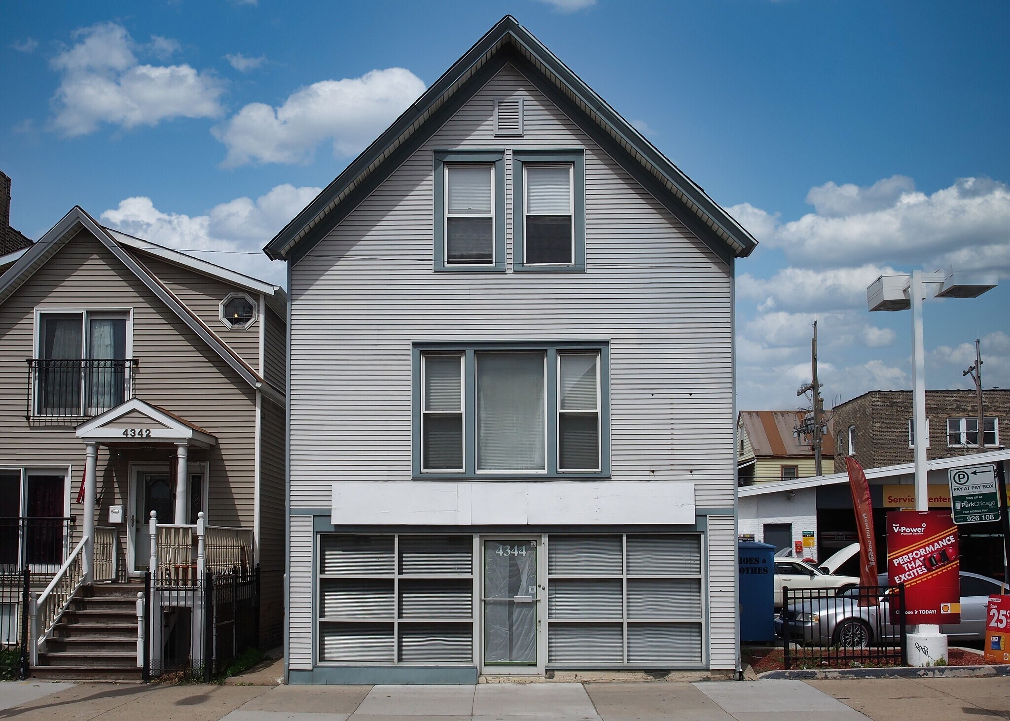 Building Photo - 4344 N Western Ave