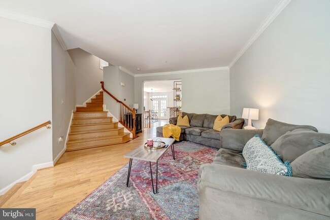 Building Photo - 921 Harrison Cir