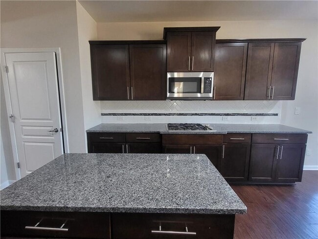 Building Photo - 5295 Rustic Ct