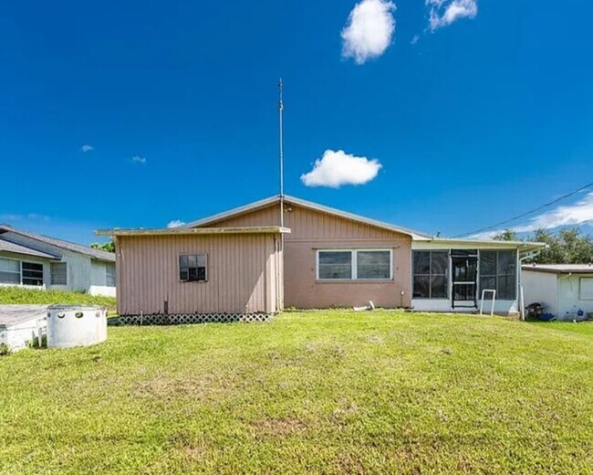 Building Photo - 29171 Orva Dr