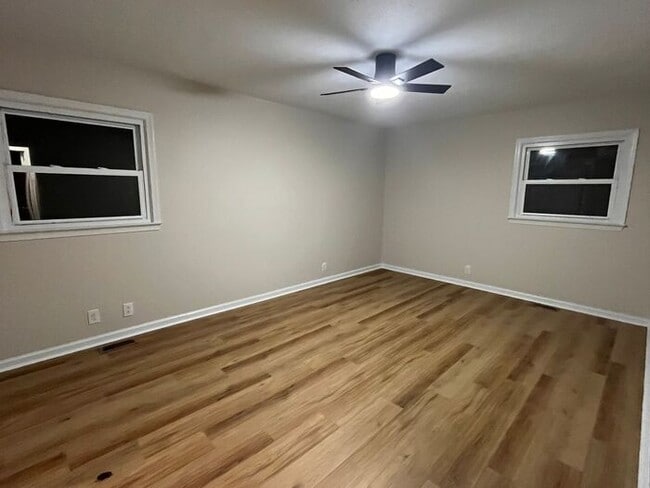 Building Photo - 2135 Turnpike Rd