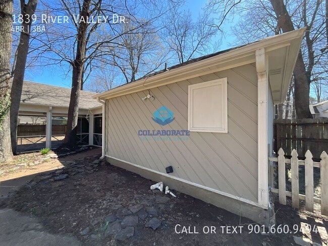 Building Photo - 1839 River Valley Dr