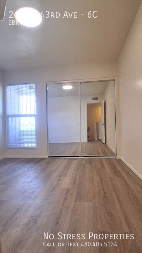 Building Photo - 2642 N 43rd Ave